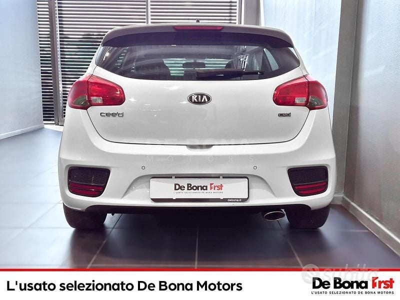 Usata Kia Ceed Active 110 CV (80 kW) 2016 Bianco Utilitaria