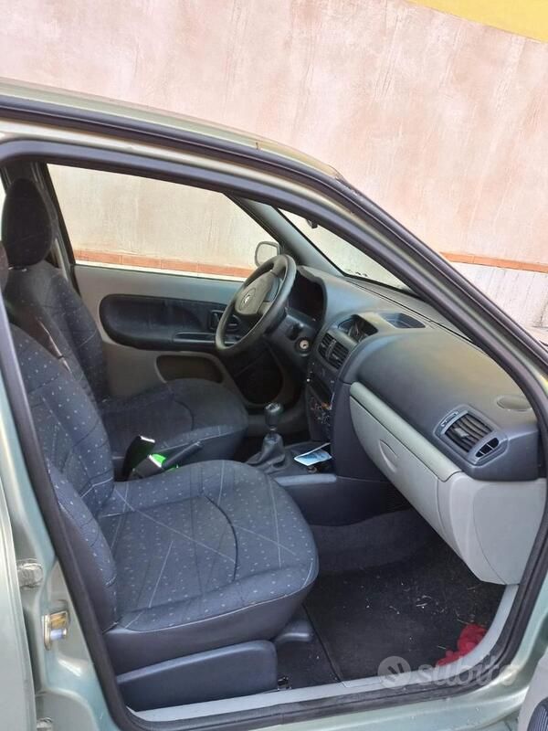 Brugt Renault Clio II 2002 Grøn Hatchback