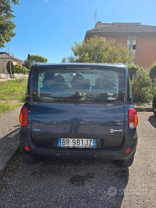 Usata Fiat Multipla 103 CV (75 kW) 2000 Blu Monovolume