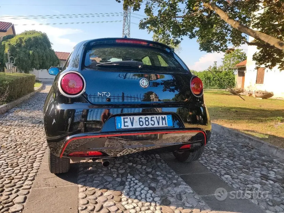 Usata Alfa Romeo MiTo 90 CV (66 kW) 2014 Nero Utilitaria