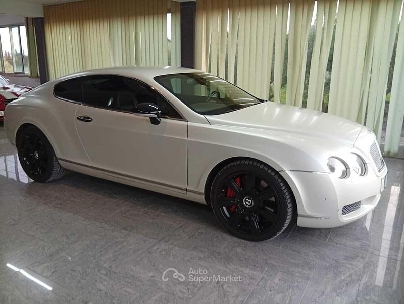 Usata Bentley Continental GT 560 CV (411 kW) 2006 Bianco Berlina