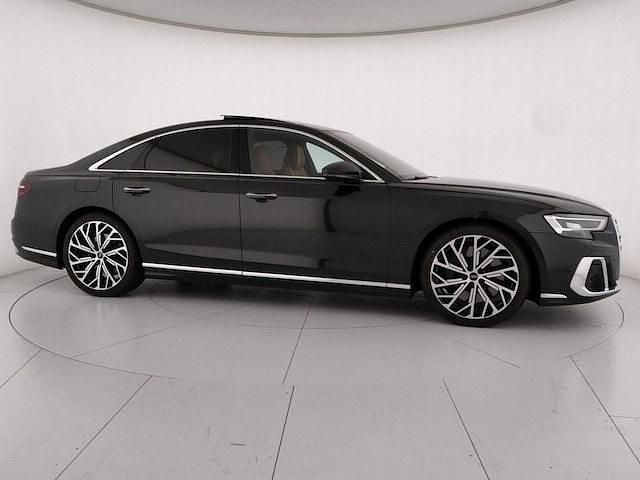 Usata Audi A8 Comfort 286 CV (210 kW) 2024 Nero mito metallizzato Berlina