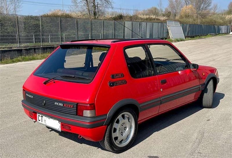 Usata Peugeot 205 GTi 128 CV (94 kW) 1992 Other Berlina