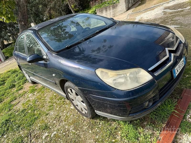 Usata Citroën C5 Elegance 110 CV (80 kW) 2005 Blu Berlina