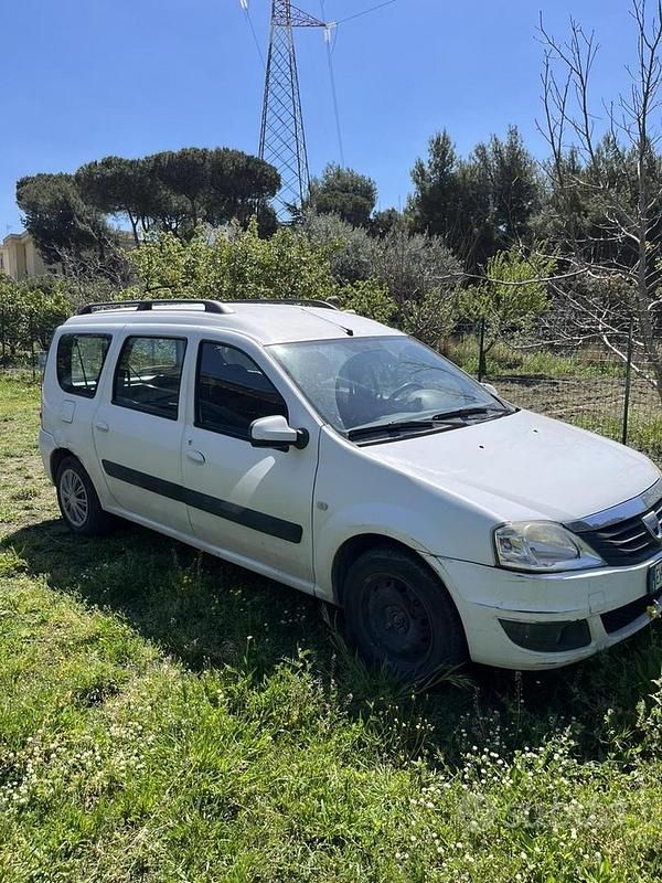 Usata Dacia Logan 85 CV (62 kW) 2011 Station wagon