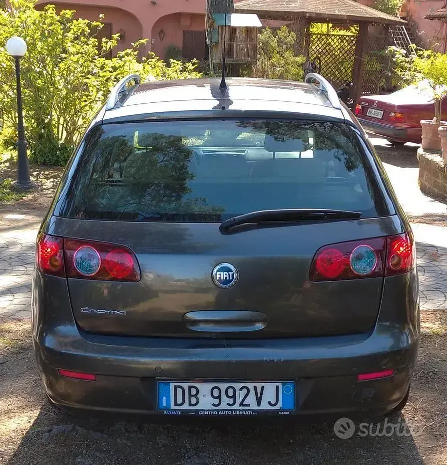 Usata Fiat Croma 150 CV (110 kW) 2006 Grigio Station wagon