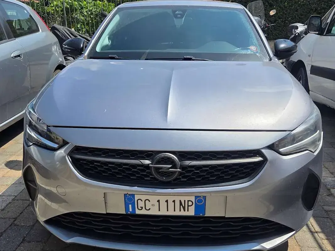 Usata Opel Corsa Edition 101 CV (74 kW) 2020 Argento Utilitaria