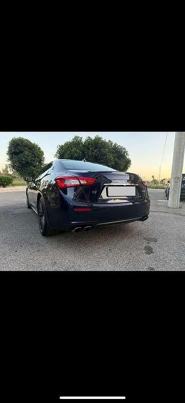 Usata Maserati Ghibli 250 CV (183 kW) 2015 Blu/azzurro Berlina