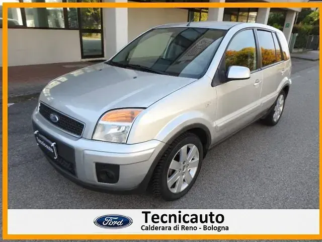 Usata Ford Fusion Collection 80 CV (58 kW) 2006 Argento metallizzato Utilitaria