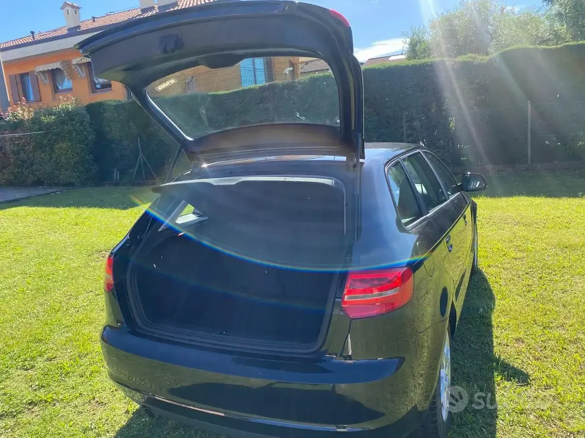 Usata Audi A3 Sportback 90 CV (66 kW) 2010 Nero Utilitaria
