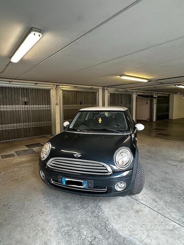 Usata Mini Cooper 120 CV (88 kW) 2007 Nero Utilitaria