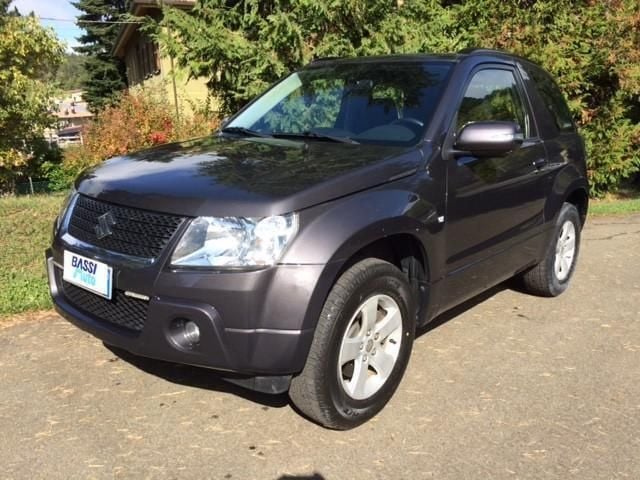 Grigio Usata 2011 Suzuki Grand Vitara SUV | 6500 € (Buon prezzo) - Immagine 1/4
