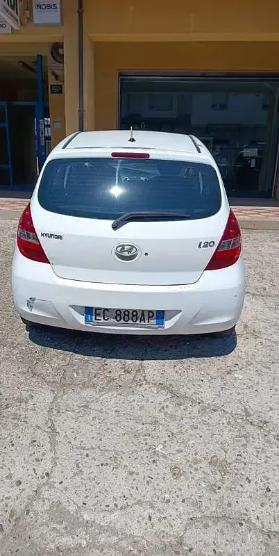 Usata Hyundai i20 Classic 77 CV (56 kW) 2010 Utilitaria