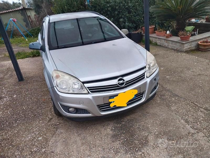 Usata Opel Astra Club 90 CV (66 kW) 2008 Grigio Station wagon