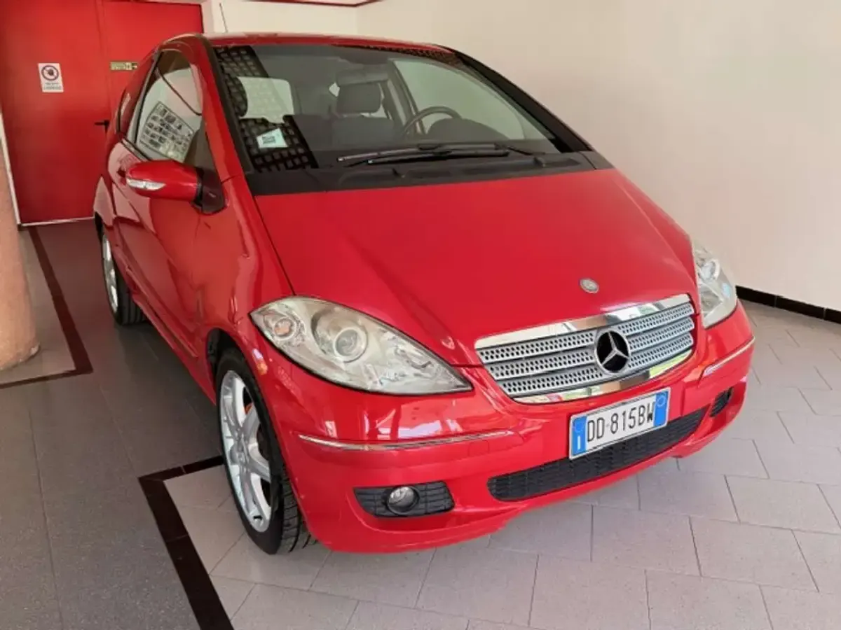 Usata Mercedes A150 Elegance 95 CV (69 kW) 2006 Rosso Coupé