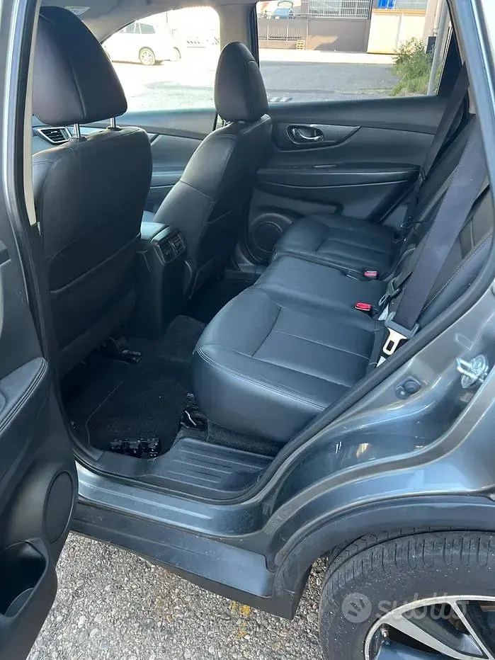 Usata Nissan X-Trail 130 CV (95 kW) 2016 Grigio SUV