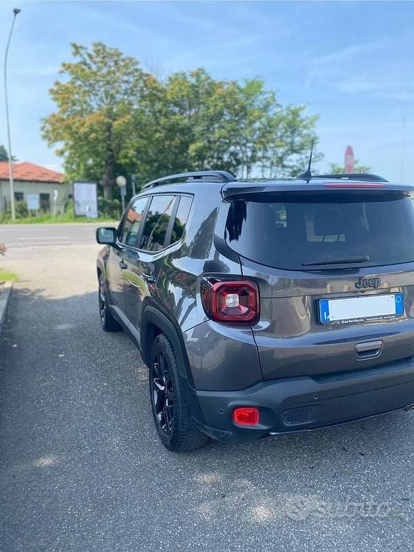 Usata Jeep Renegade 150 CV (110 kW) 2018 Grigio SUV