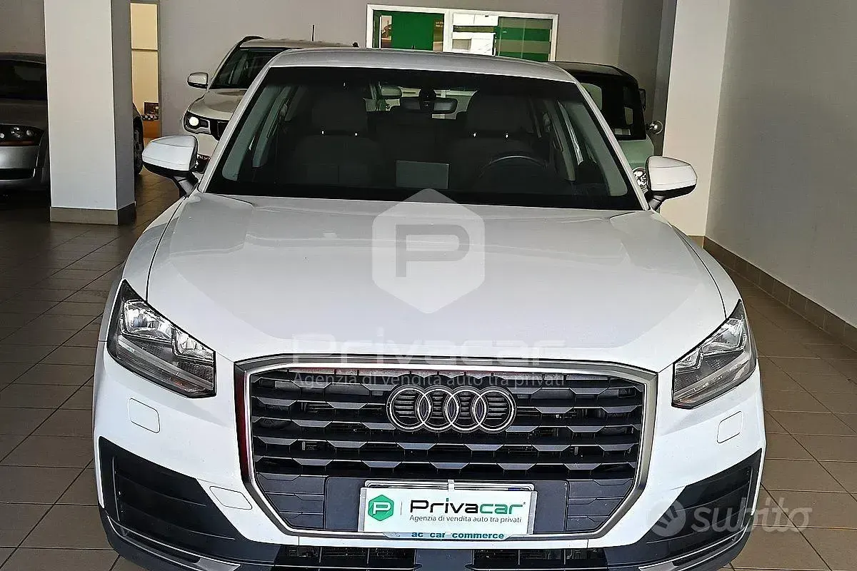 Usata Audi Q2 Business 116 CV (85 kW) 2019 Bianco SUV