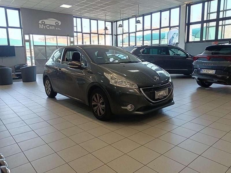 Usata Peugeot 208 68 CV (50 kW) 2013 Other Utilitaria