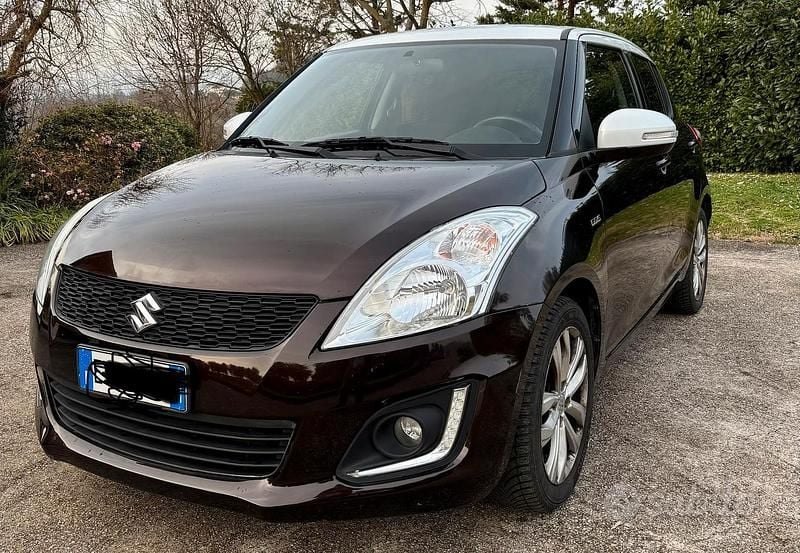 Usata 2014 Suzuki Swift Tre volumi | 6000 € - Immagine 1/4