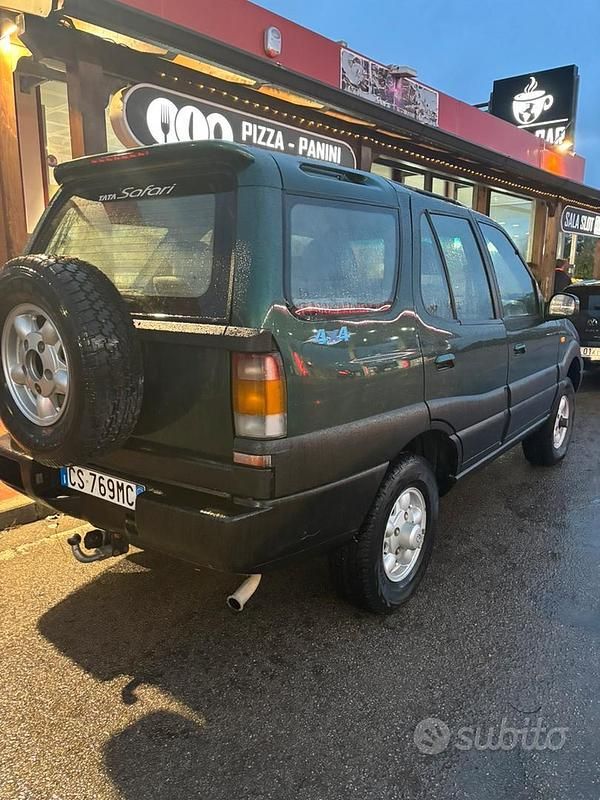 Usata Tata Safari 87 CV (63 kW) 2005 Verde SUV