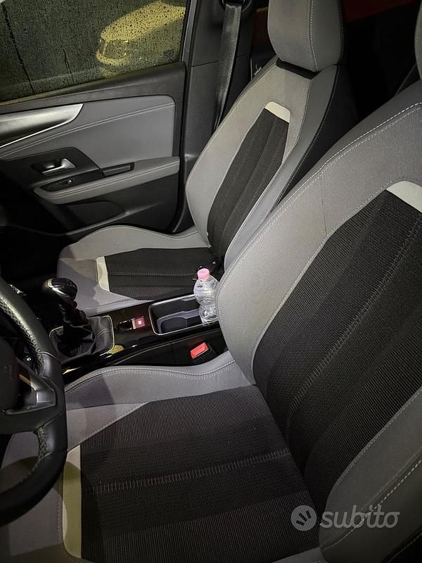 Usata Opel Mokka Elegance 110 CV (80 kW) 2022 Grigio SUV