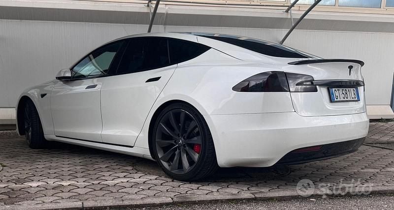 Usata Tesla Model S 157 kW (214 CV) 2018 Bianco Utilitaria