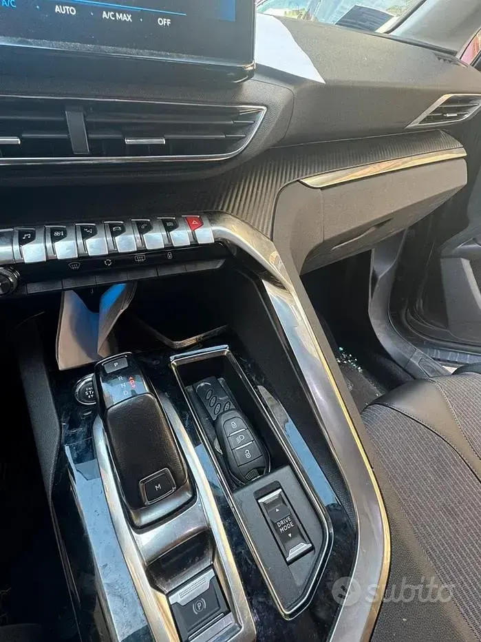 Usata Peugeot 3008 131 CV (96 kW) 2022 Bluazzurro SUV