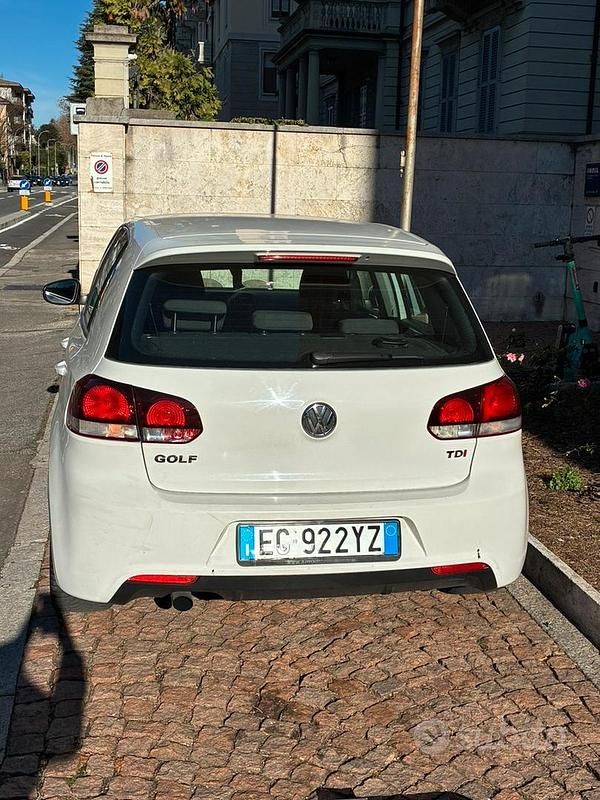 Usata VW Golf VI Edition 105 CV (77 kW) 2010 Bianco Utilitaria