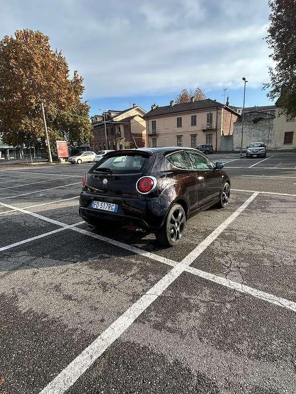 Usata Alfa Romeo MiTo Distinctive 120 CV (88 kW) 2010 Nero Utilitaria
