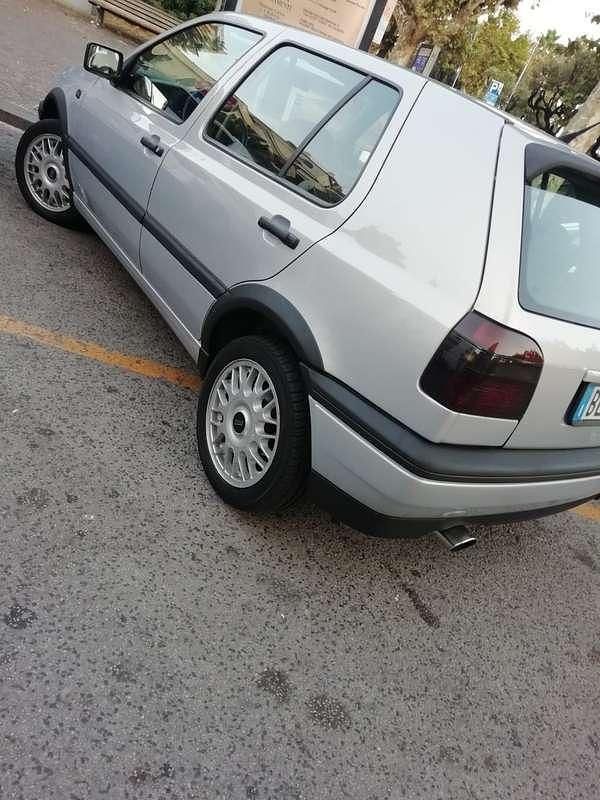 Usata VW Golf III 90 CV (66 kW) 1993 Berlina