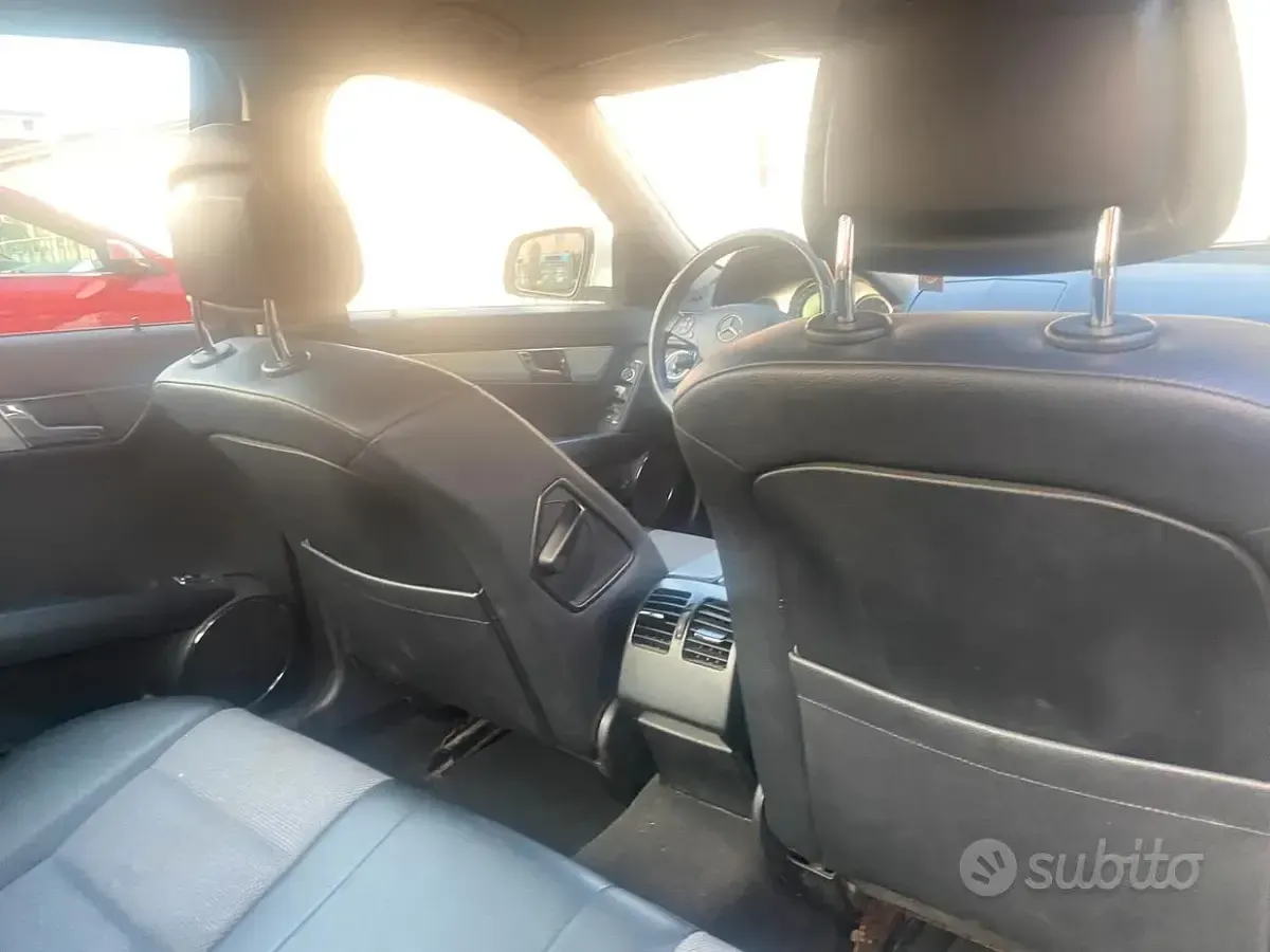 Usata Mercedes 220 2007 Bianco Berlina