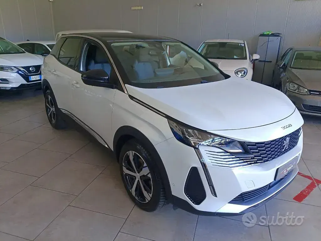 Usata Peugeot 3008 Allure 131 CV (96 kW) 2022 Bianco SUV