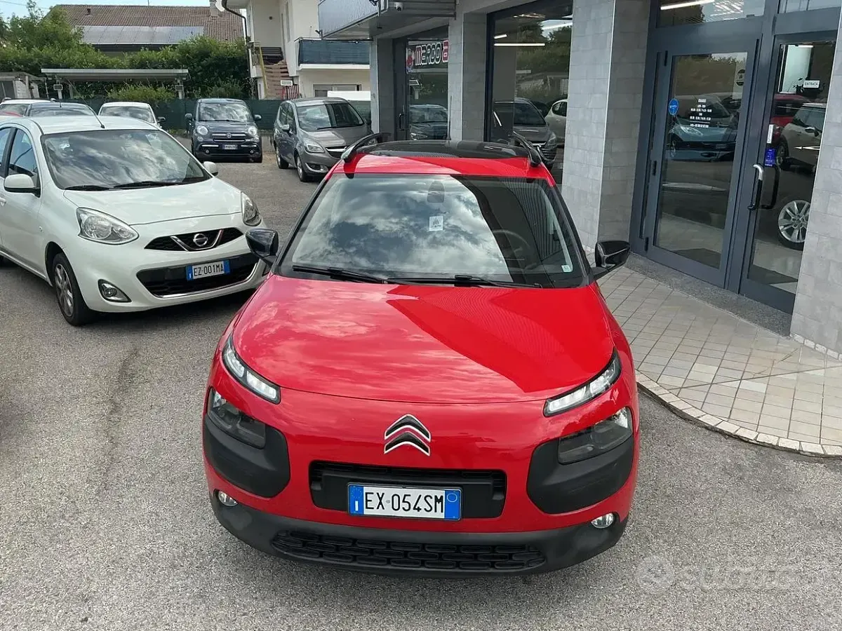 Usata Citroën C4 Shine Edition 92 CV (67 kW) 2014 Rosso SUV
