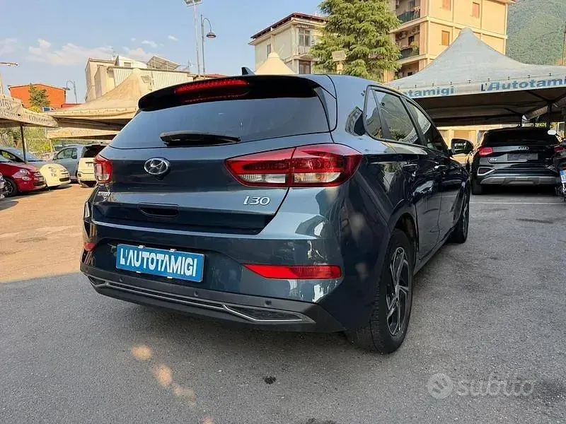 Usata Hyundai i30 N Line 119 CV (87 kW) 2023 Grigio Berlina