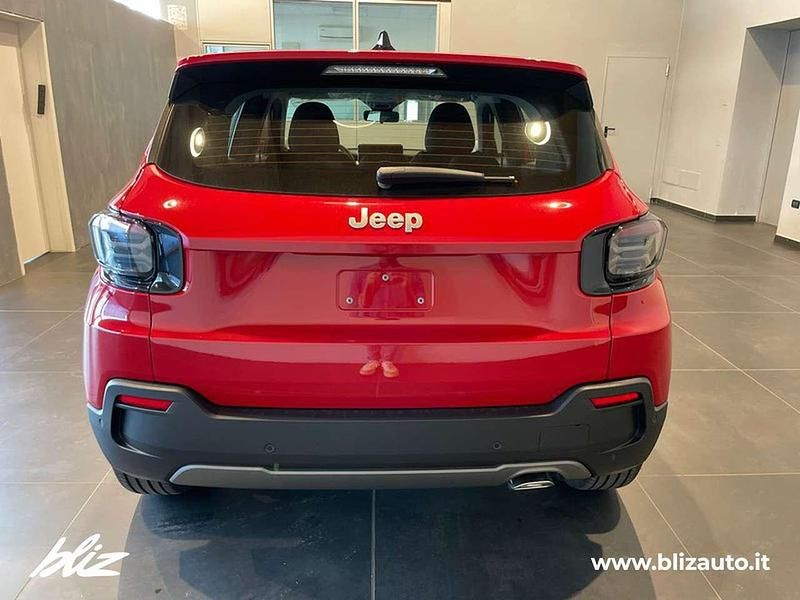 Nuova Jeep Avenger Longitude 100 CV (73 kW) 2026 Ruby SUV