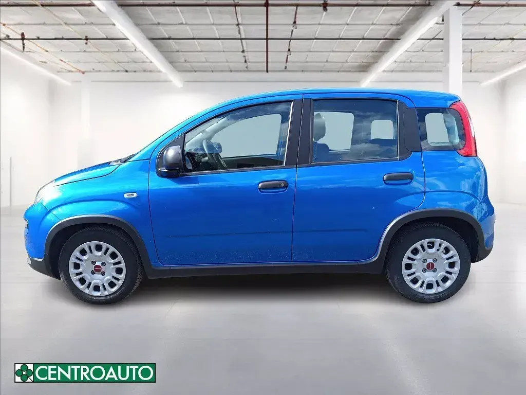 Usata Fiat Panda S 70 CV (51 kW) 2024 Blu metallizzato Utilitaria