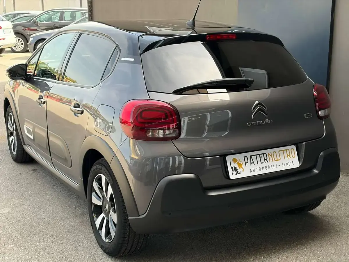Usata Citroën C3 PureTech 110 CV (80 kW) 2024 Grigio Berlina