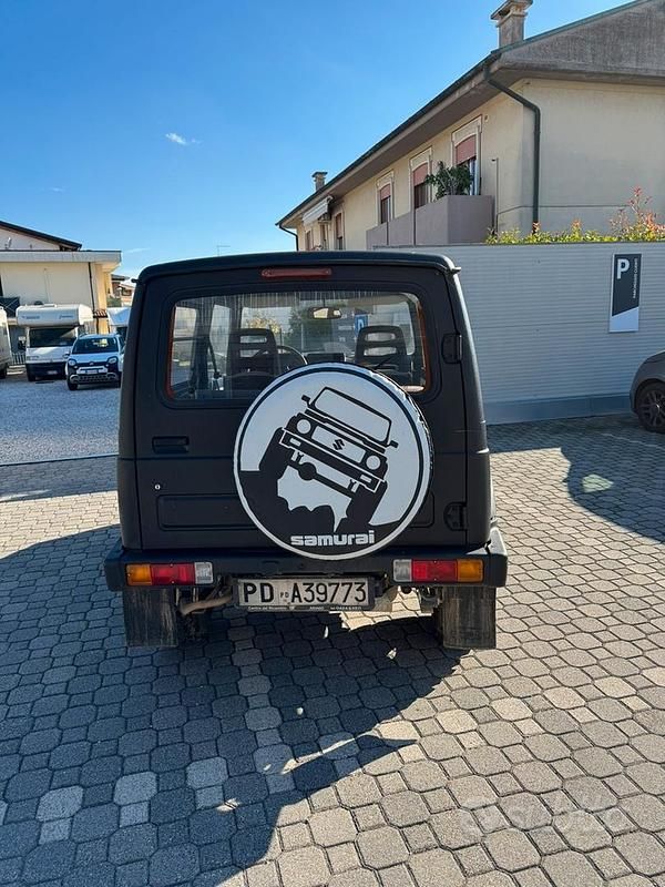 Usata Suzuki Samurai 45 CV (33 kW) 1991 Nero SUV