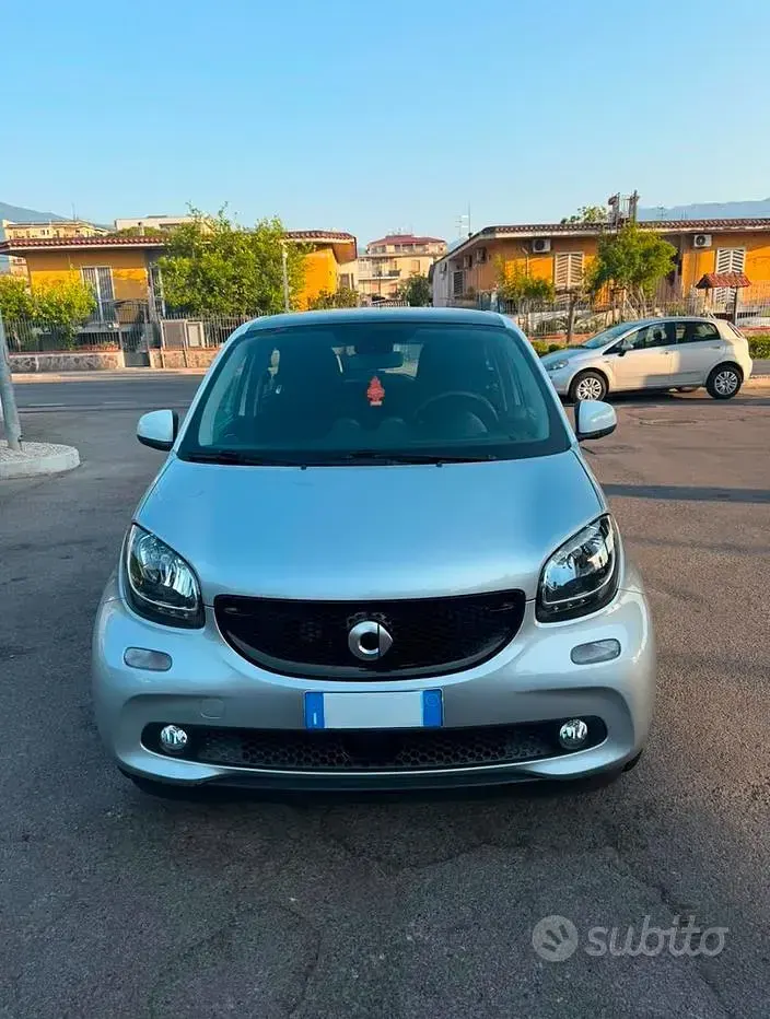 Usata Smart ForFour 2019 Grigio Utilitaria