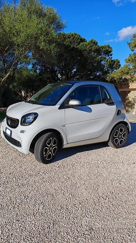 Bianco Usata 2017 Smart ForTwo Coupé Passion Coupé | 13.700 € (Buon prezzo) - Immagine 1/4