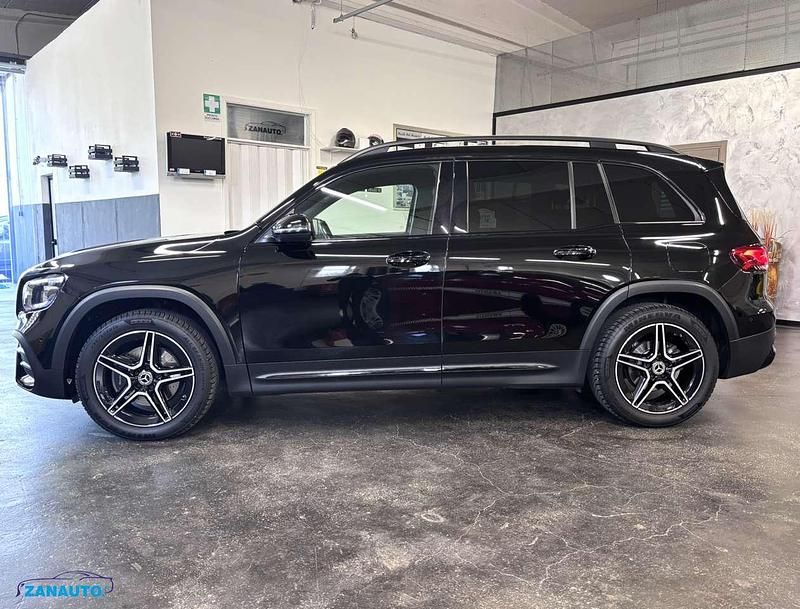 Usata Mercedes GLB180 Premium 116 CV (85 kW) 2023 Nero SUV