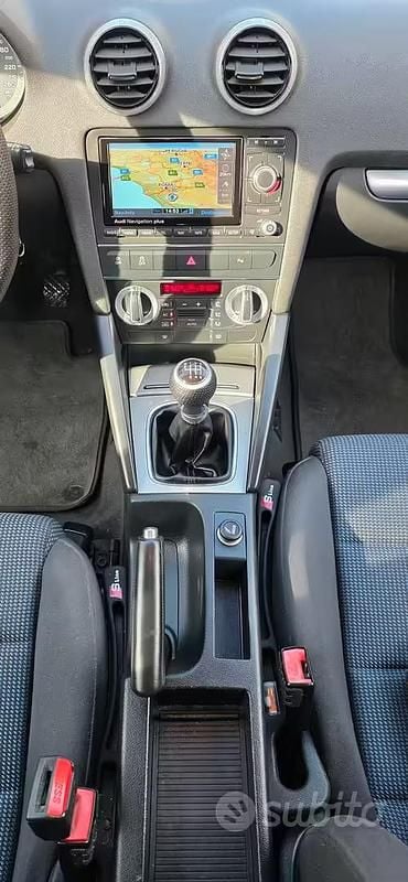 Usata Audi A3 140 CV (102 kW) 2010 Blu Utilitaria