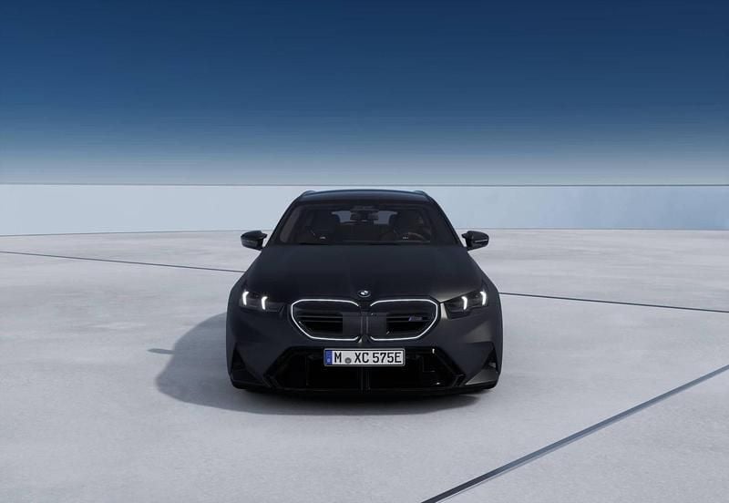 Nuova BMW M5 Comfort Edition 585 CV (430 kW) 2026 Station wagon