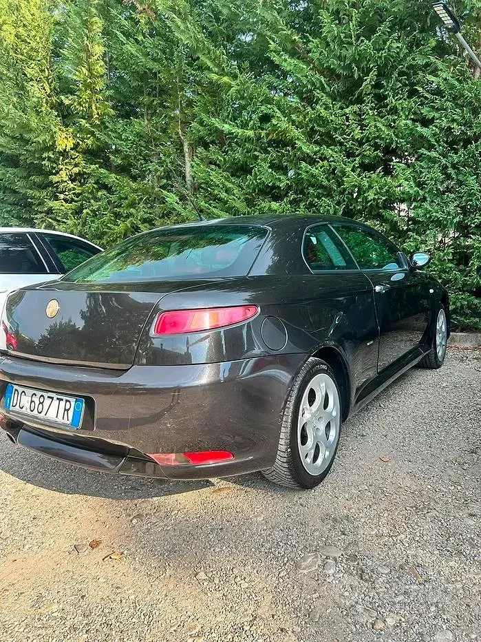 Usata Alfa Romeo GT Distinctive 150 CV (110 kW) 2006 Nero Coupé