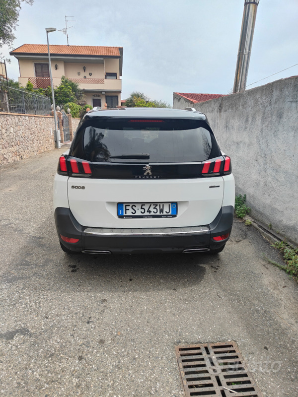 Usato 2019 Peugeot 5008 1.5 Diesel 131 CV (23.900 €)