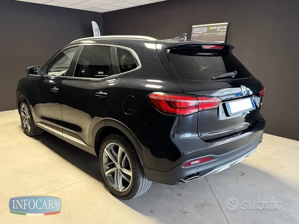 Usata MG HS Luxury 162 CV (119 kW) 2023 Nero metallizzato SUV