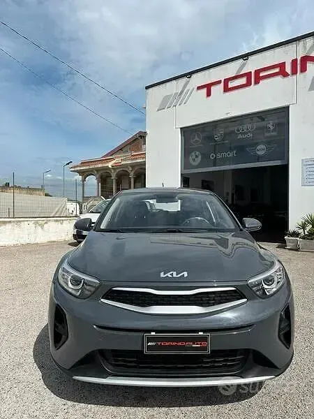 Occasion Kia Stonic Urban 84 ch (61 kW) 2022 Gris SUV
