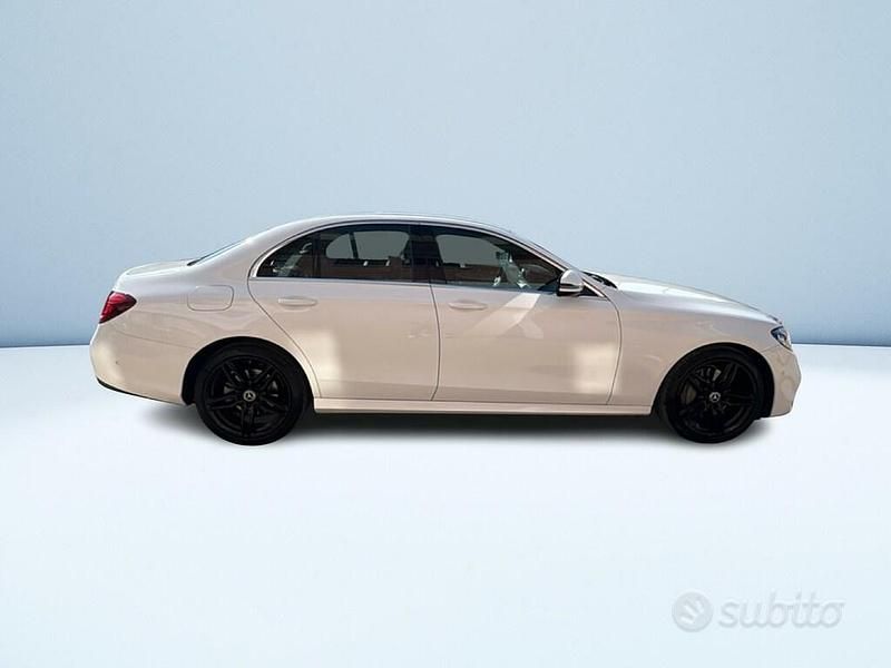 Usata Mercedes E220 AMG line 2017 Bianco Berlina