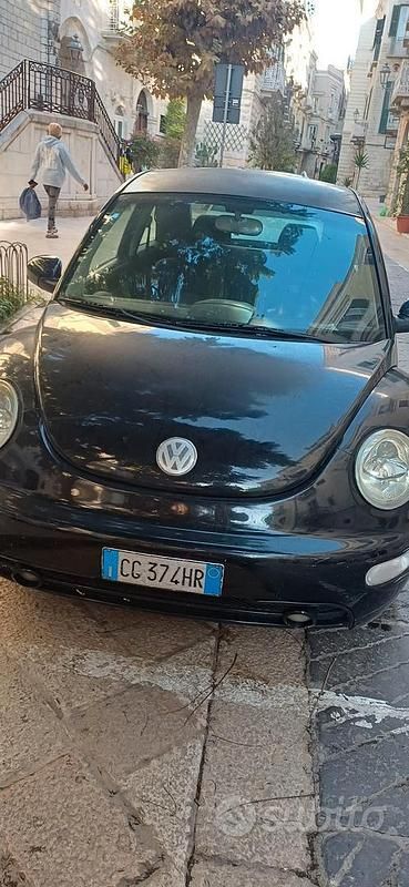 Usata VW New Beetle 105 CV (77 kW) 2003 Nero Utilitaria